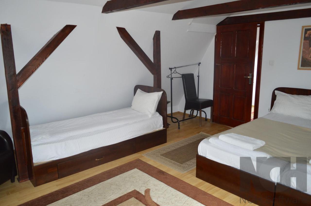 La Mos Pavel Hotel Noslac Buitenkant foto